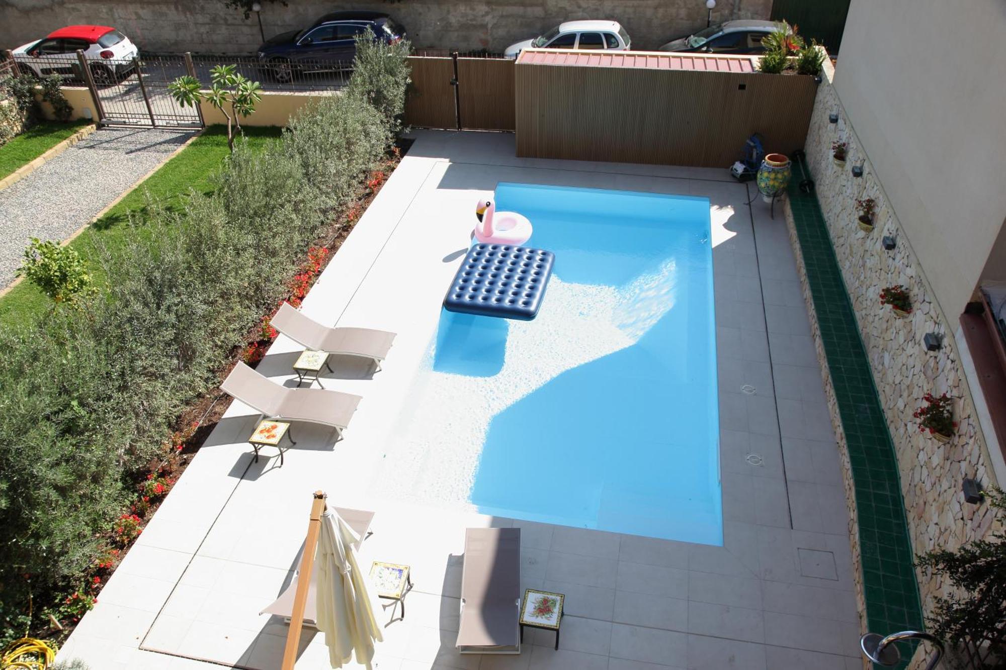 Domus Aurige Bed & Breakfast Messina Bagian luar foto