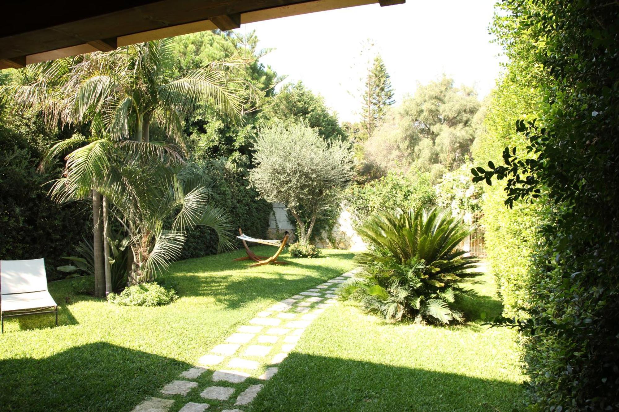 Domus Aurige Bed & Breakfast Messina Bagian luar foto